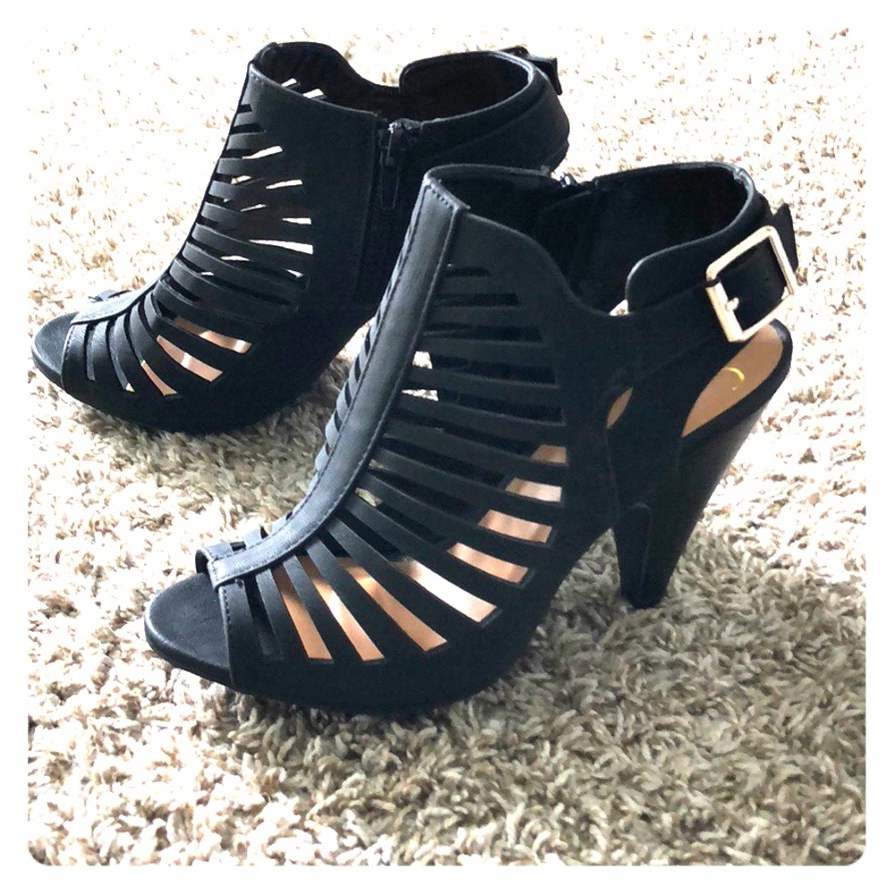 Brand new black faux leather heels